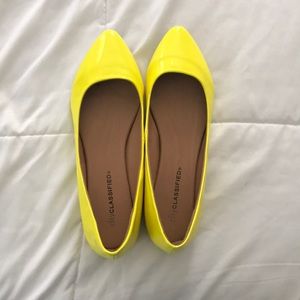 Never worn yellow bright ballet flats